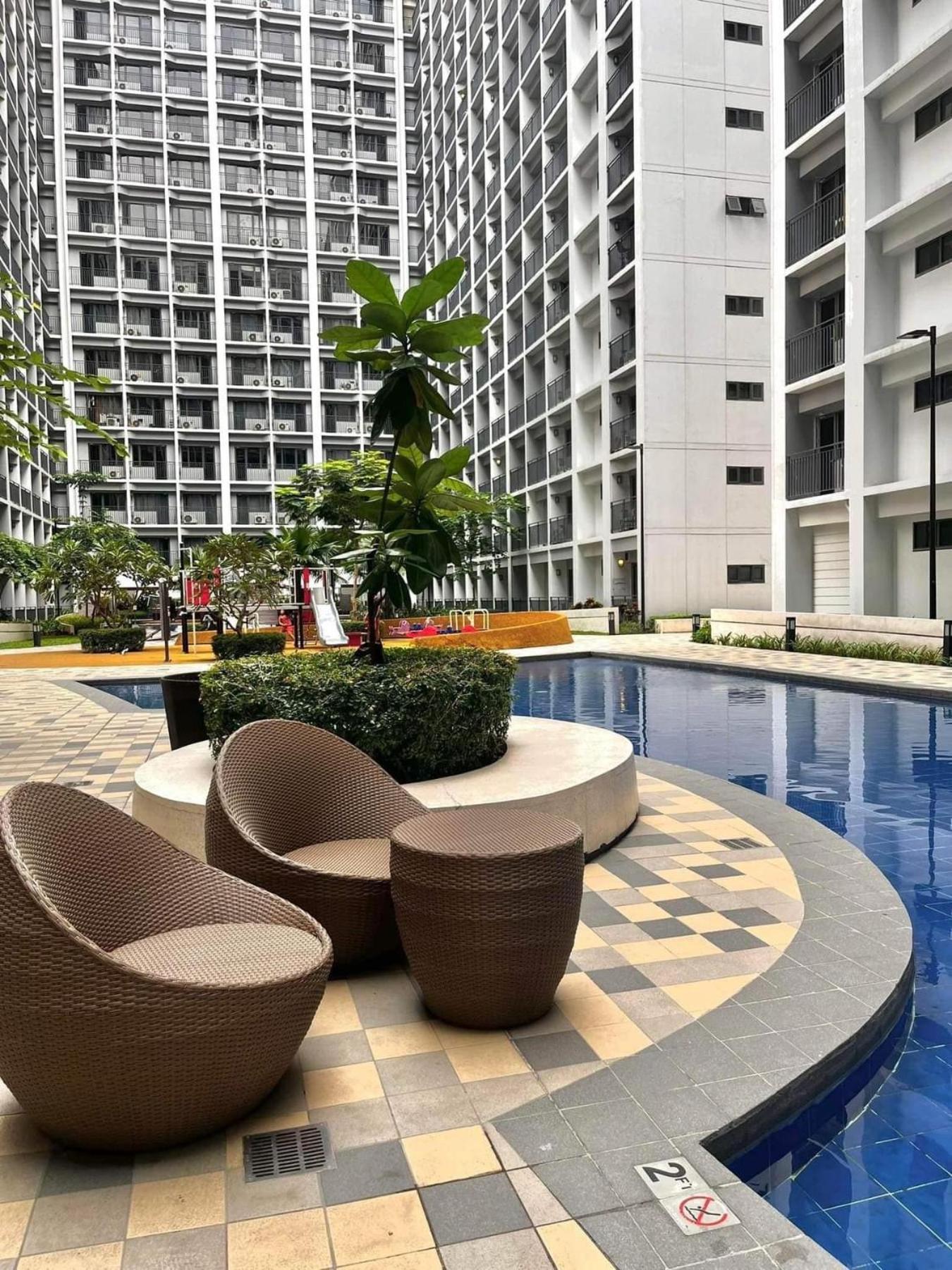 Shore 2 Residences High Speed Internet Walking Distance To Moa And Ikea マニラ市 エクステリア 写真